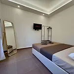 Apartment Modern - 5 Min To & Port