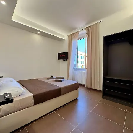 Modern - 5 Min To & Port Apartmán