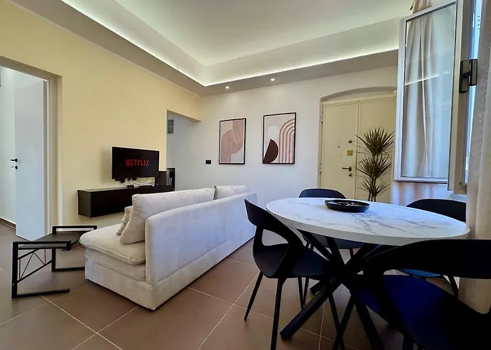 Modern - 5 Min To & Port Apartmán *