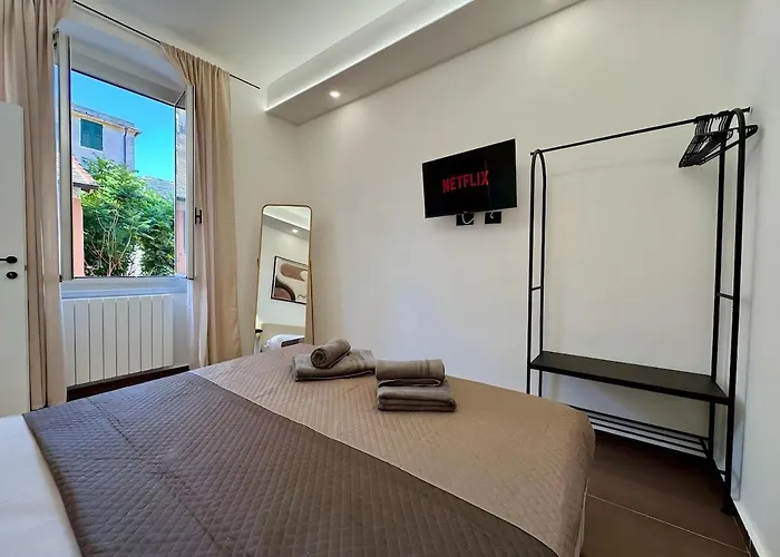 Apartment Modern - 5 Min To & Port *
